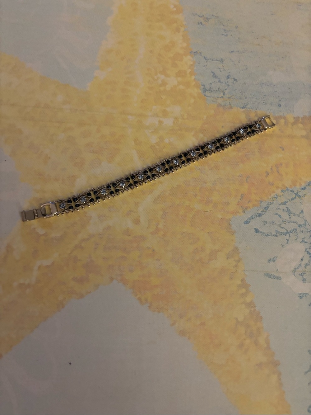 Beautiful Rhinestone of Blue and black beaded bracelet. Clasp closure. 14.00. - Picture 4 of 4